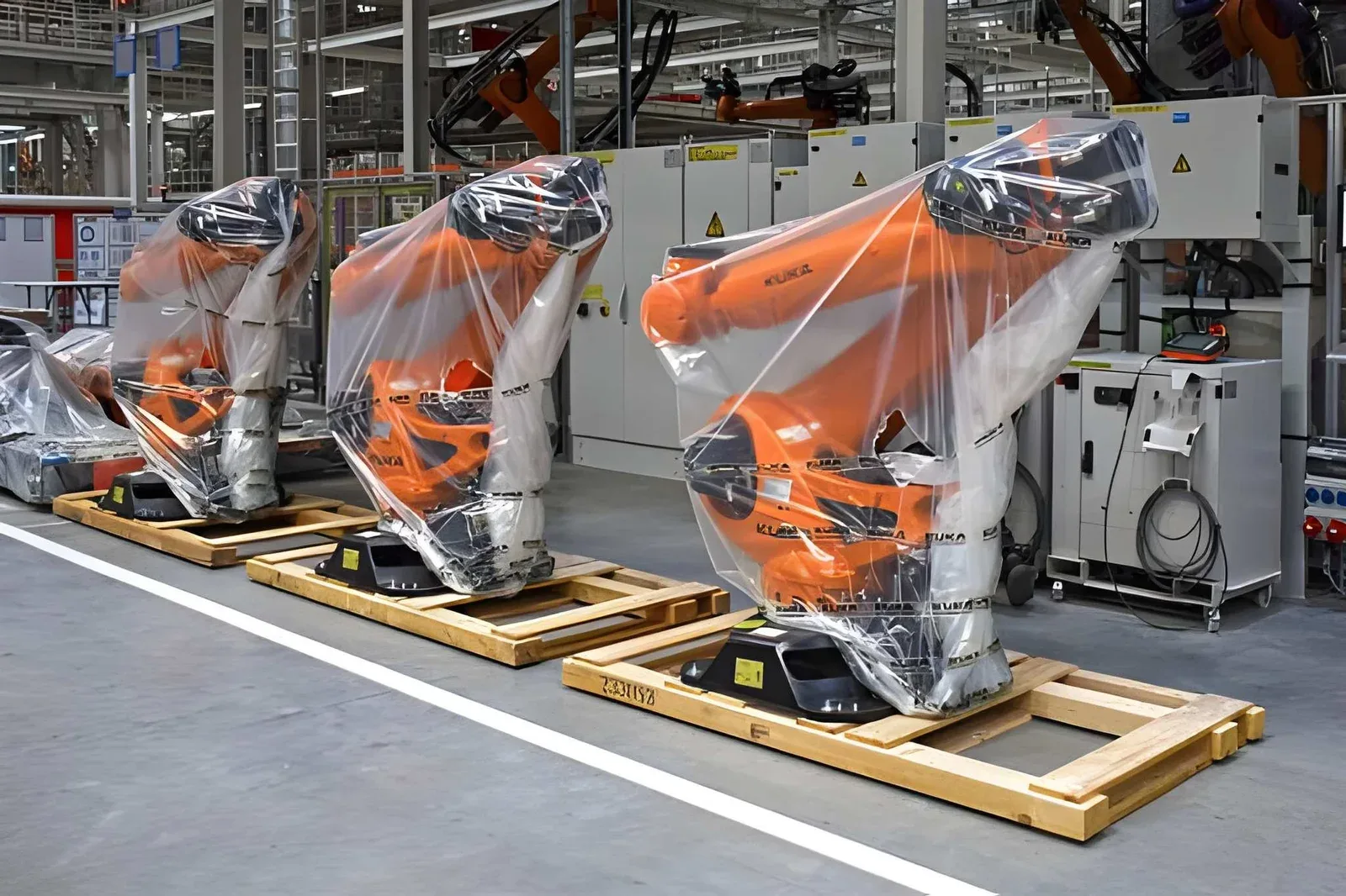 industriële robots klaar voor installatie